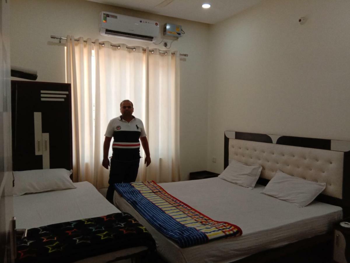 Kālka Oscar Banquet And Hotel מראה חיצוני תמונה